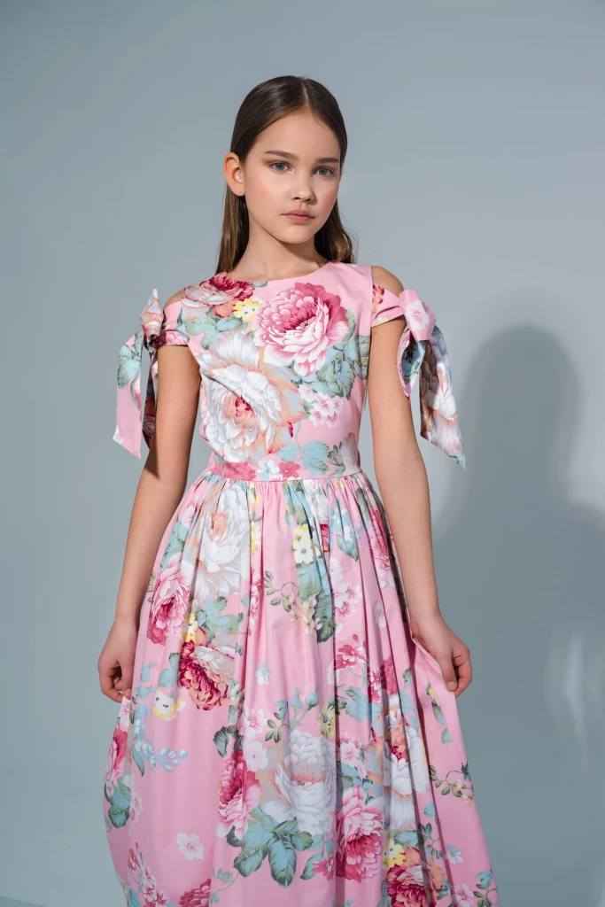 Сукня для дівчинки Corona.hm “Шарм”, півонія на рожевому
