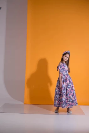 Сукня для дівчинки Corona.hm “Шарм”, квіти на синьому