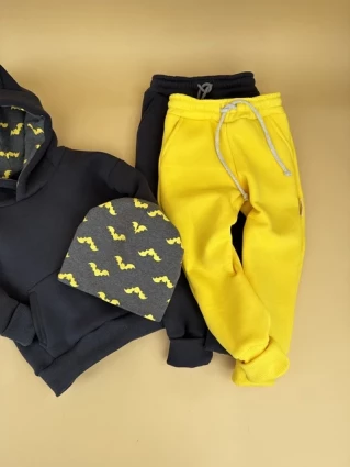 Костюм Corona.hm *Бетмен* чорний з шапочкою та додатковими штанами